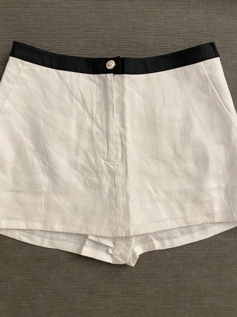NWOT Reformation Roxy Linen Two Piece in White Black Sleeveless Top Skort Size 4 - Picture 8 of 9